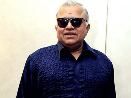 హీరోయిన్ రూమ్‌లోకి వెళ్తే ఇక అంతే,  ఆ భయంతో.. మీ టూపై రాధారవి