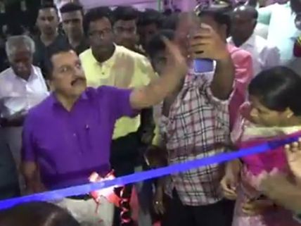 సూర్య, కార్తి... తండ్రి శివకుమార్ చేసిన పనికి అంతా షాక్ (వీడియో)