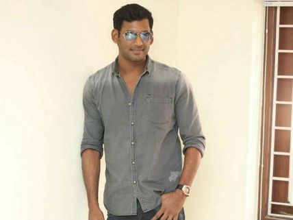  ఆ నీచుడి నుంచి అమలాపాల్‌ను అలా కాపాడాం.. శ్రీరెడ్డి, మీటూపై విశాల్.. లవర్‌ను ఇరికించిన వరలక్ష్మీ!