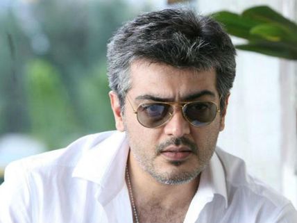 18 కిమీ అజిత్ కారుని వెంబడిస్తూ.. నడిరోడ్డులో ఆపి, ఏం జరిగిందంటే! 