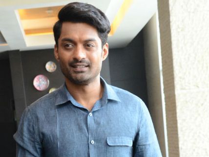 నందమూరి హీరో సినిమాకు వెరైటీ టైటిల్!