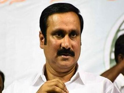 లక్షల మంది చనిపోతున్నారు: దయచేసి సినిమాలో అలాంటి సీన్లు వద్దు!