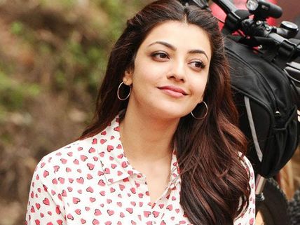 ఆమెకు డబ్బు పిచ్చి, దర్శకుడు తేజ అధిక ప్రాధాన్యత.. హీరోయిన్‌పై వస్తున్న రూమర్స్!