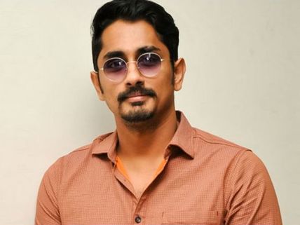 మీరు ఎగ్జిట్ అయితే మంచిది: ఫేక్ అంటూ ఎగ్జిట్ పోల్స్ మీద హీరో ఆగ్రహం