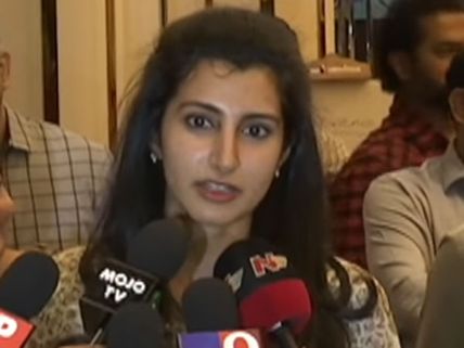 అసలు దమ్ము పార్ట్ 2లో తెలుస్తుంది: బయోపిక్ చూసిన బాలయ్య కూతురు, స్పీచ్ కేక!