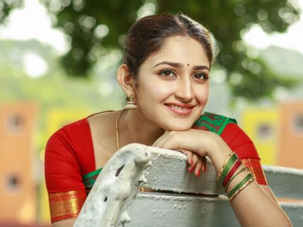 యంగ్ హీరోయిన్ పెళ్ళికి ముహూర్తం ఫిక్స్.. తమిళ హీరోతో డేటింగ్!