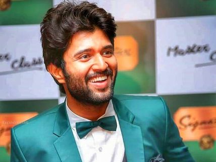 వాడిలా, వీడిలా కాదు.. డబ్బు, రెస్పెక్ట్ కావాలి: పచ్చిగా మాట్లాడిన విజయ్ దేవరకొండ