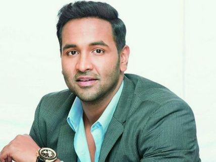 జగన్‌ని కలసిన మంచు విష్ణు దంపతులు! 