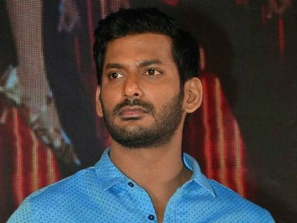 పెళ్లి పత్రికలు సిద్ధం.. హైదరాబాద్‌లో పెళ్లి.. వెడ్డింగ్ కార్డు షేర్ చేసిన విశాల్