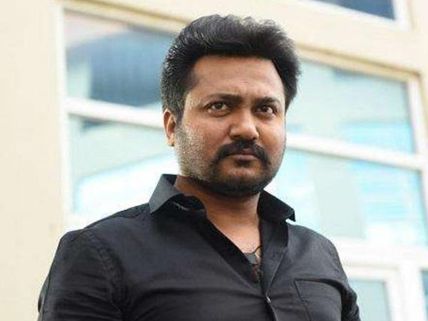 చిక్కుల్లో మధుబాల ‘అగ్ని దేవి’... దర్శకుడిపై కోర్టు ధిక్కార కేసు వేసిన హీరో!