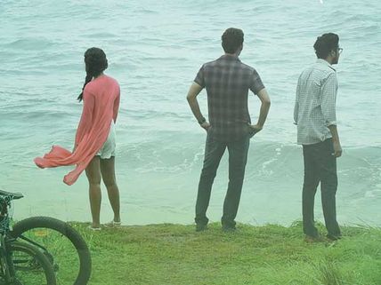 ప్రమోషన్స్ షురూ: స్నేహితులతో కలిసి ‘మహర్షి’ (ఫోటోస్)