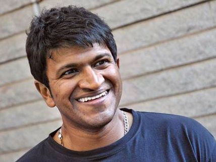 ఉమెన్స్ డే రోజు భార్య కోసం 5 కోట్లు ఖర్చు.. స్టార్ హీరో ఏంచేశాడో తెలుసా!