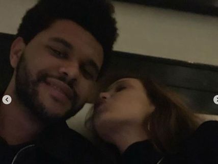 ప్రియుడి బుగ్గపై.. ఛీ ఛీ ఇలాంటి పని చేసిందేంటి.. సెల్ఫీ తీసుకుని అందరికి చూపిస్తూ!