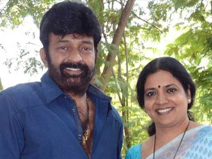 రాజశేఖర్ దంపతులకు ఊహించని షాక్... ఆ ఇద్దరి తగాదాతో అసంతృప్తి