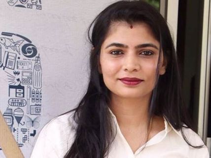 న్యూడ్ ఫొటోలు పంపమన్న నెటిజన్‌కు చిన్మయి షాక్.. ఆమె ఏం పంపారో తెలిస్తే..