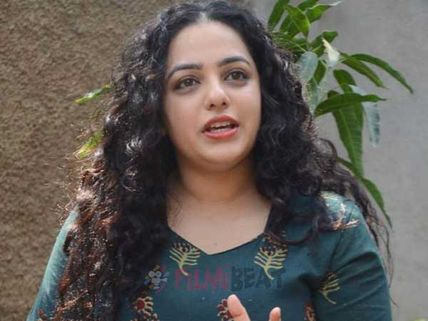 కుర్ర హీరోతో నిత్యా మీనన్ రొమాన్స్.. అలా కాంప్రమైజ్ అయ్యారట!