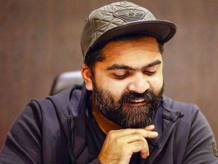 దర్శకుడిగా శింబు... కమెడియన్‌ను హీరోగా పెట్టి మూవీ!