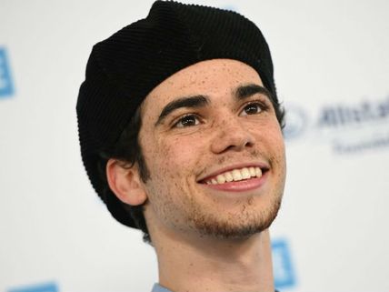 హాలీవుడ్ యువ నటుడు కన్నుమూత.. 20 ఏళ్ల వయసులోనే తిరిగి రాని లోకాలకు!