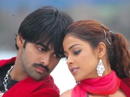 మళ్లీ జత కట్టబోతున్న రామ్ - జెనీలియా.. ప్రచారానికి తెరలేపిన రితేష్