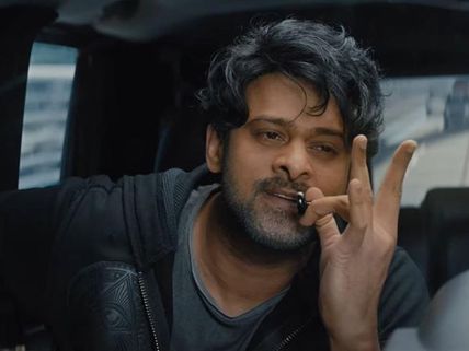 రికార్డులు తిరగరాసిన సాహో ప్రీ రిలీజ్ బిజినెస్.. ప్రభాస్ కెరీర్‌లోనే మైలురాయిగా