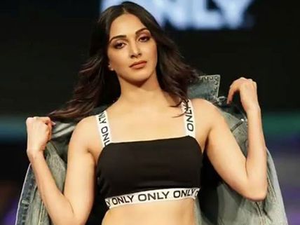 కైపెక్కిస్తున్న కియారా లుక్స్.. అవి తనకు అడ్డు కాదంటూ సెన్సేషన్  