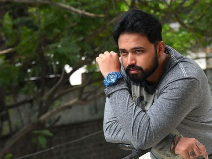 దర్పణం' మూవీ చూసి నేనే భయపడ్డా: హీరో తనిష్క్‌రెడ్డి (ఇంటర్వ్యూ)