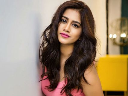 ఇస్మార్ట్ పోరి దిమ్మతిరిగే డిమాండ్.. ఓ రేంజ్‌ రెమ్యునరేషన్‌తో గొంతెమ్మ కోరిక