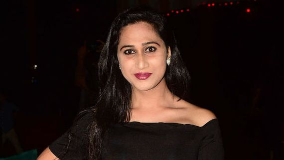 నా ప్రియుడు యాసిడ్ పోసి చంపేస్తానని బెదిరిస్తున్నాడు.. సహజీవనంతో కష్టాల్లో హీరోయిన్ 