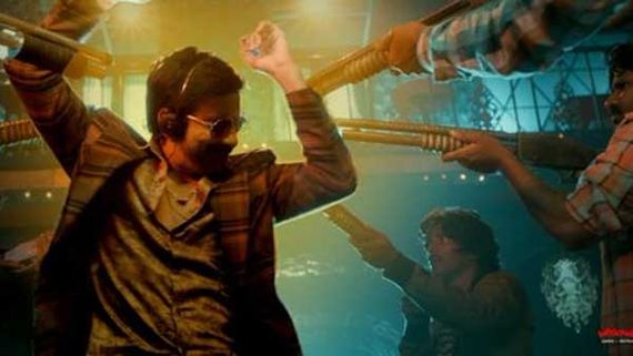 కన్ఫ్యూజన్ ఎందుకని మాస్ మహారాజ్ డిసీజన్.. చివరకి డిస్కోరాజా!