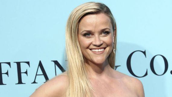 16 ఏళ్ల వయసులోనే ఆ డైరెక్టర్.. డబ్బు కావాలి కాబట్టి తప్పలేదు! సినీ నటి షాకింగ్ కామెంట్స్  