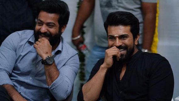 ‘అల.. వైకుంఠపురములో’కు RR సాయం: అల్లు అర్జున్ కోసం వస్తున్న రామ్ చరణ్, ఎన్టీఆర్