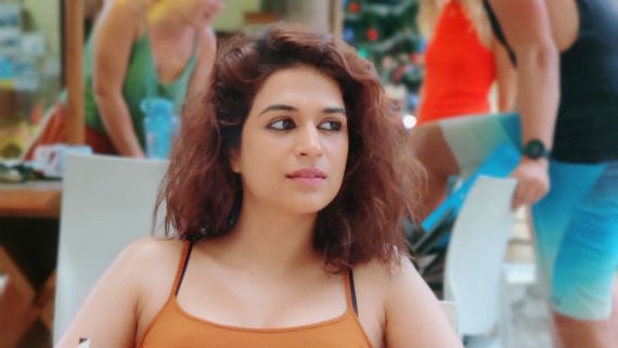 వేశ్యగా చేసేందుకు శ్రద్ధా దాస్ రెడీ! స్టార్ స్టేటస్ పట్టాలనే టార్గెట్‌తో.. 