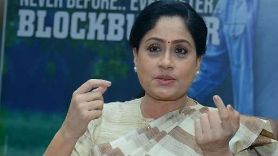 వాటన్నంటికీ ఓకే అంటేనే.. రాములమ్మ కండీషన్లకు దర్శకనిర్మాతలు షాక్