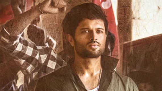 రికార్డులు తిరగరాస్తున్న విజయ్ దేవరకొండ.. హిందీలో మనోడి క్రేజ్ మామూలుగా లేదుగా.!