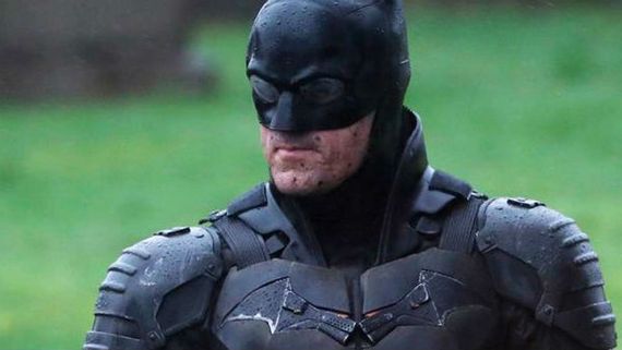 కరోనా దెబ్బకు తోక ముడిచిన బ్యాట్‌మెన్