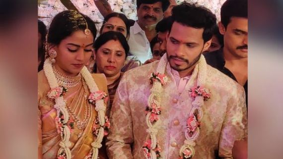 కరోనా ఎఫెక్ట్.. మాజీ సీఎం కుమారుడి పెళ్లి వాయిదా?