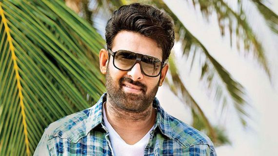 భయాందోళన పరిస్థితి.. సమయస్ఫూర్తితో ఎదుర్కోవాలి: కరోనాపై ప్రభాస్ 