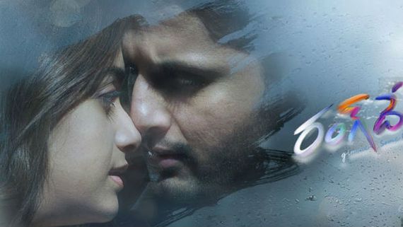 నితిన్ బర్త్ డే స్పెషల్: 'రంగ్ దే' న్యూ పోస్టర్.. ఆకట్టుకుంటున్న హీరోహీరోయిన్