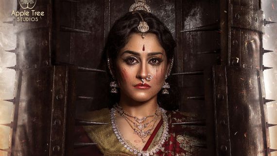 నేనే నా అంటోన్న రెజీనా.. అదిరిపోయిన పోస్టర్