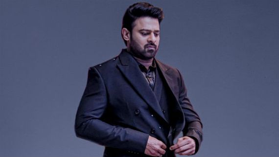 ఇంట్రెస్టింగ్: గతంలో ఎన్నడూ చూడని లుక్‌లో ప్రభాస్.. ఆ 20 నిమిషాలు మామూలుగా ఉండదు.!