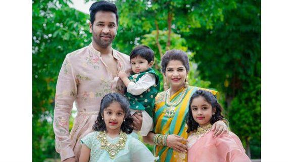 భార్యాపిల్లలు అమెరికాలో.. నాకున్న బ్యాడ్ హ్యాబిట్ అదే: కంటతడి పెట్టుకున్న మంచు విష్ణు  