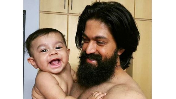 కొడుకుతో KGF యష్ క్యూట్ ఫోటో.. అభిమానులకు పండగే!