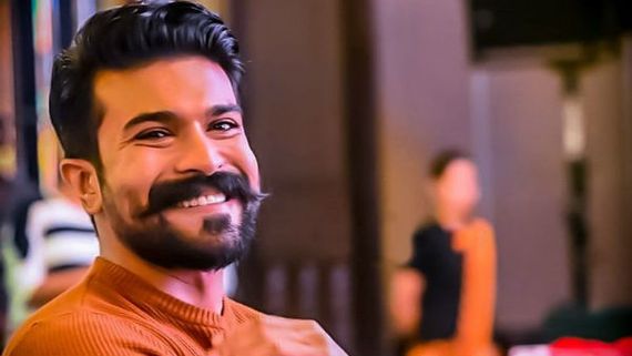 మనసు మార్చుకున్న రామ్ చరణ్.. కన్ఫ్యూజన్ లో స్టార్ డైరెక్టర్స్?