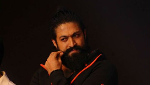 యష్ క్రేజీ ప్రాజెక్ట్.. పాపులర్ దర్శకుడు, తమన్నాతో మూవీ