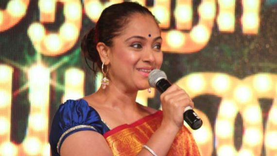 వార్తలు రాసే ముందు తెలుసుకొని రాయండి.. సిమ్రాన్ ఝలక్