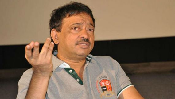 RRR ప్లాప్ అయితే బట్టలిప్పేసి డ్యాన్స్ చేస్తారు..సక్సెస్ అయితే చచ్చిపోతారు:ఆర్జీవి షాకింగ్ కామెంట్స్
