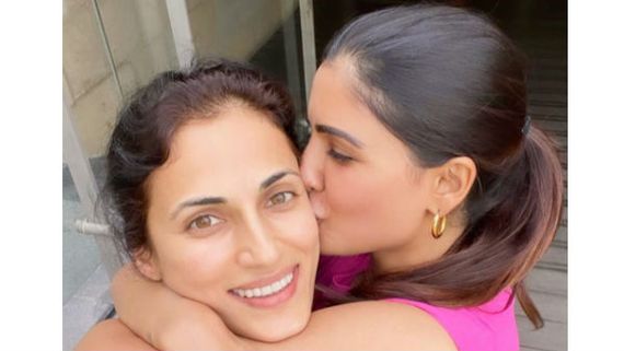  స్నేహితురాలికి కరోనా పాజిటివ్.. మూడు రోజుల క్రితం ముద్దుపెట్టిన సమంత!