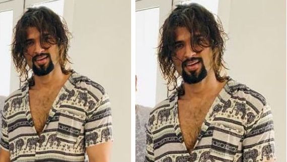  షాకిస్తున్న విజయ్ దేవరకొండ న్యూ లుక్.. ట్రోల్ చేసేవాళ్ళు కొంచెం జాగ్రత్త బాబు!