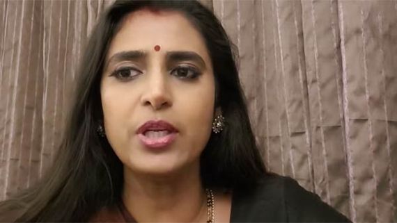 నా  బెడ్ మీద ముగ్గురు మగాళ్లు.. నాగ్ టచింగ్స్ మర్చిపోలేను: అన్నమ్మయ్య హీరోయిన్