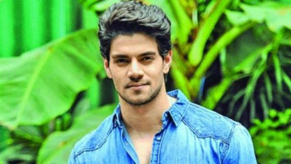 సుశాంత్ డెత్ కేసులో మరో హీరోపై ఆరోపణలు.. కోపంతో పోలీస్ కంప్లైంట్!